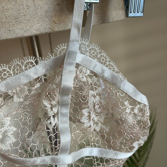 Free people bralette eyelet lace satin size small - Picture 3 of 6